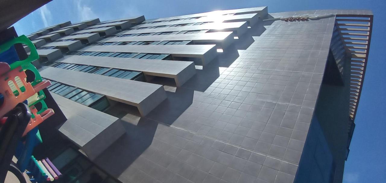 Flat Em Hotel De Luxo Beira Mar Da Grife Ritz Suites Com Vista Ampla Para Todo O Mar Da Cruz Das Almas, Jatiuca E Ponta Verde, Com Toda Estrutura De Um Hotel Lindo E Arrojado, Academia, Piscina E Muito Mais, Venha Viver Essa Experiencia Incrivel! Maceió Exterior foto